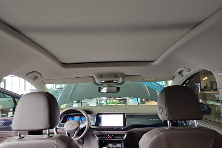 Used Volkswagen Viloran 2024 380TSI Premium Edition Headliner