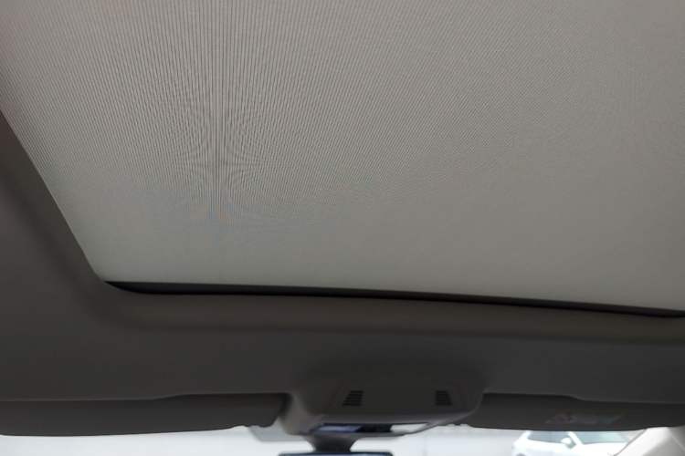 Used Volkswagen Viloran 2024 380TSI Premium Edition Headliner