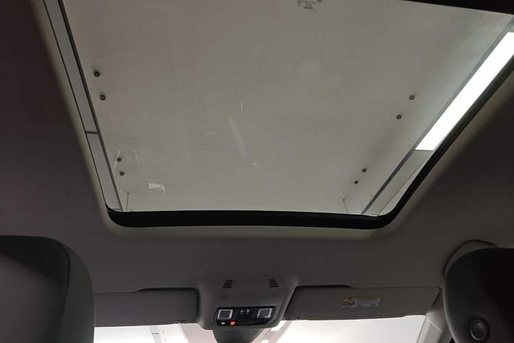 Used Volkswagen Viloran 2024 380TSI Luxury Edition Headliner