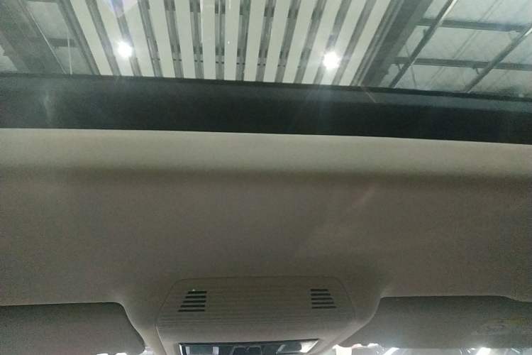 Used Volkswagen Viloran 2024 380TSI Premium Edition Headliner