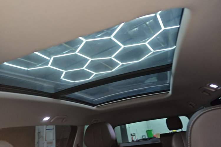 Used Volkswagen Viloran 2024 380TSI Premium Edition Headliner