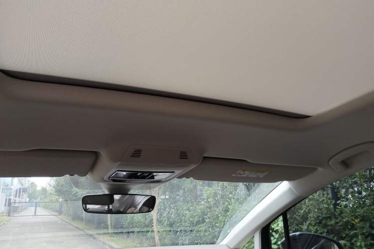Used Volkswagen Viloran 2024 380TSI Premium Edition Headliner