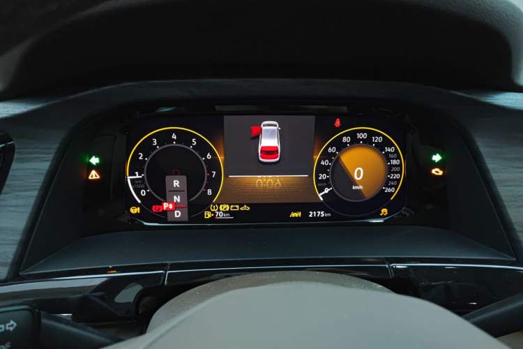 Used Volkswagen Viloran 2024 380TSI Premium Edition Instrument Cluster