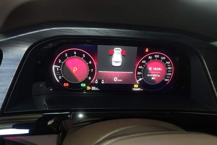 Used Volkswagen Viloran 2024 380TSI Premium Edition Instrument Cluster