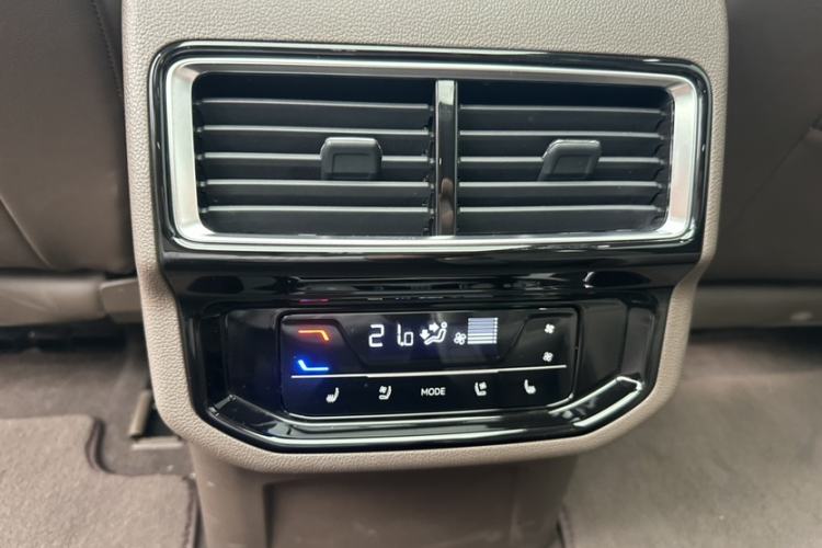 Used Volkswagen Viloran 2024 380TSI Premium Edition Interior 1