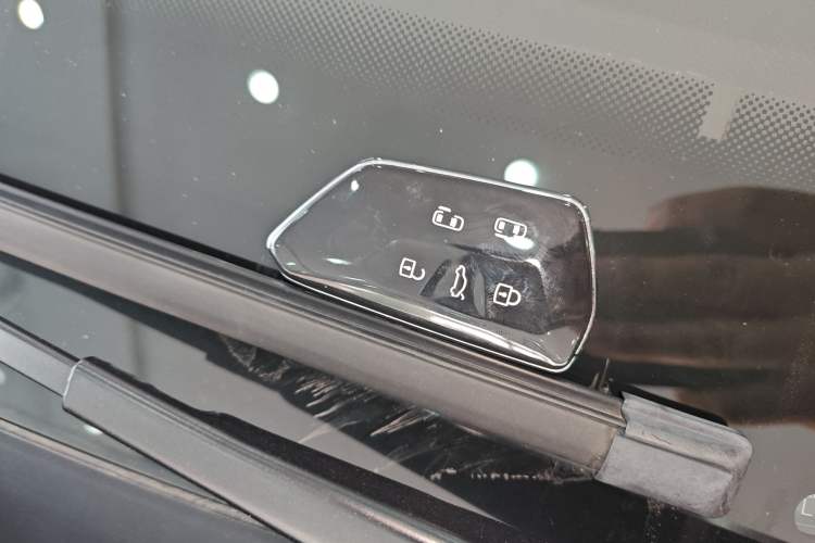 Used Volkswagen Viloran 2024 380TSI Premium Edition Interior 1
