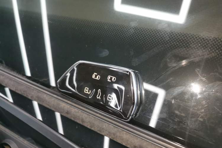 Used Volkswagen Viloran 2024 380TSI Luxury Edition Interior 1