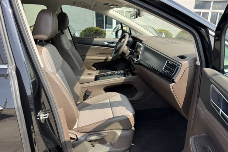 Used Volkswagen Viloran 2024 330TSI Business Edition Interior 1