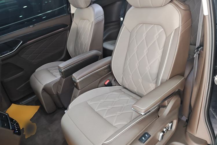 Used Volkswagen Viloran 2024 380TSI Premium Edition Interior 4