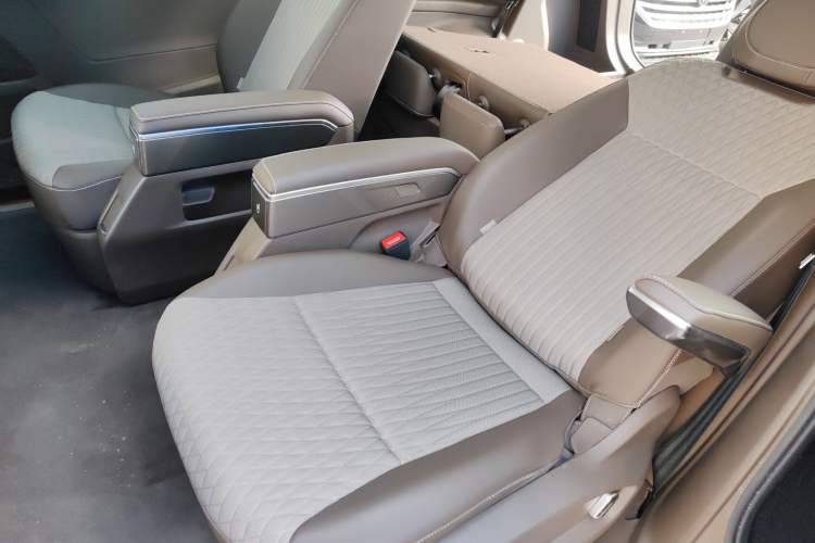 Used Volkswagen Viloran 2024 330TSI Business Edition Interior 4