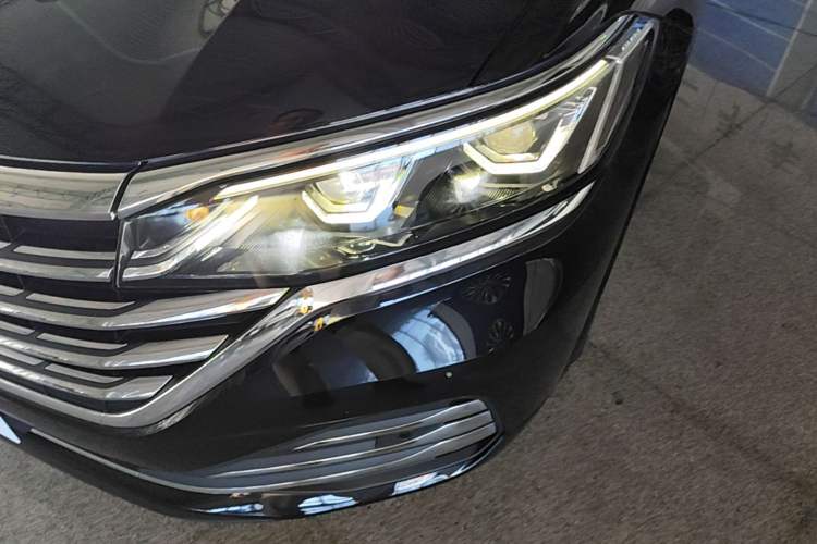 Used Volkswagen Viloran 2024 380TSI Premium Edition Left Front Headlight