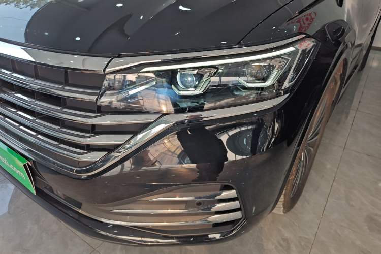 Used Volkswagen Viloran 2024 380TSI Premium Edition Left Front Headlight