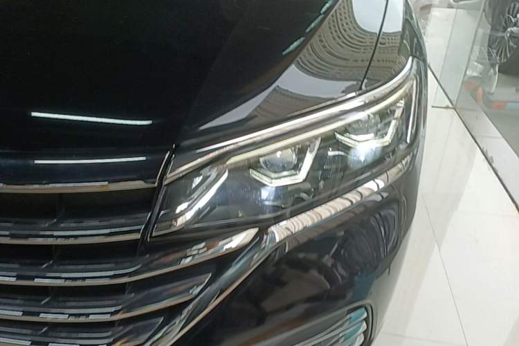 Used Volkswagen Viloran 2024 380TSI Premium Edition Left Front Headlight