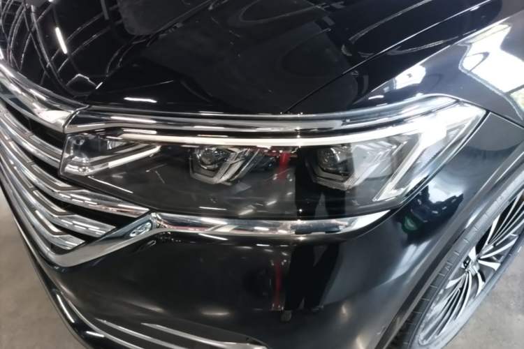 Used Volkswagen Viloran 2024 380TSI Premium Edition Left Front Headlight