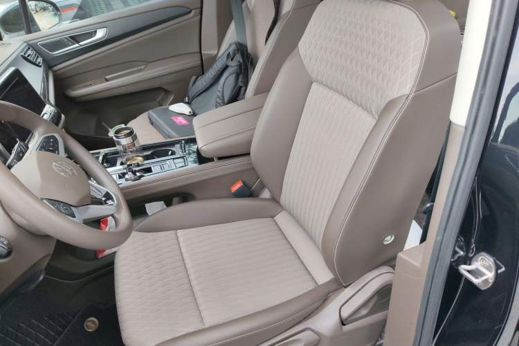 Used Volkswagen Viloran 2024 330TSI Business Edition Left Front Seat