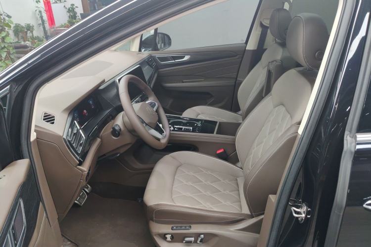 Used Volkswagen Viloran 2024 380TSI Premium Edition Left Front Seat