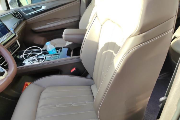Used Volkswagen Viloran 2024 380TSI Luxury Edition Left Front Seat