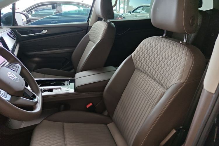 Used Volkswagen Viloran 2024 330TSI Business Edition Left Front Seat