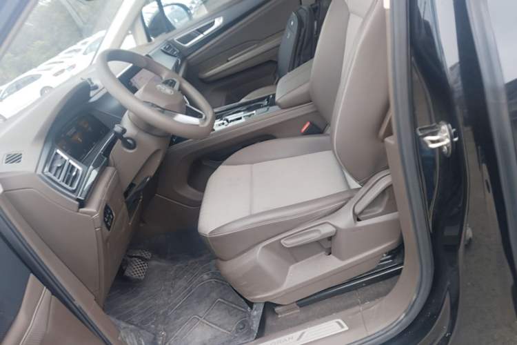 Used Volkswagen Viloran 2024 330TSI Business Edition Left Front Seat