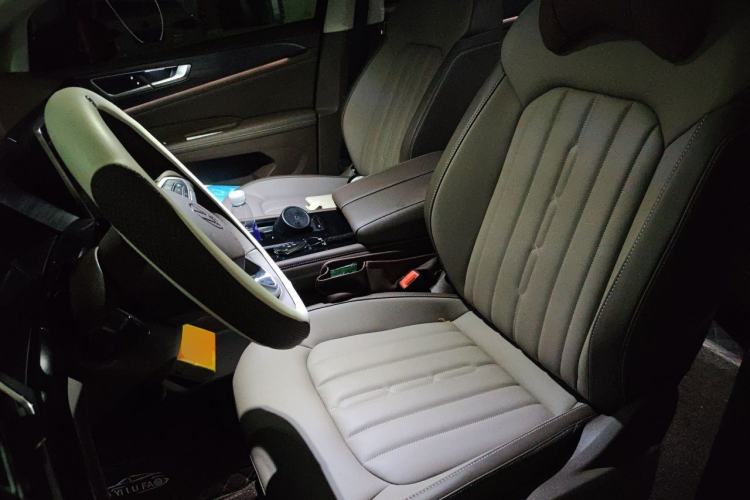 Used Volkswagen Viloran 2024 380TSI Luxury Edition Left Front Seat