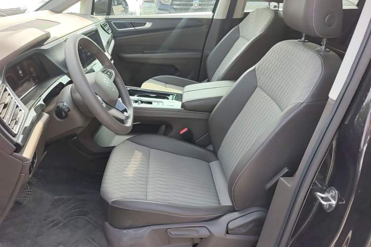 Used Volkswagen Viloran 2024 330TSI Business Edition Left Front Seat