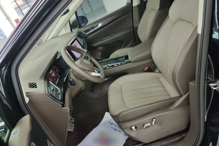 Used Volkswagen Viloran 2024 380TSI Luxury Edition Left Front Seat