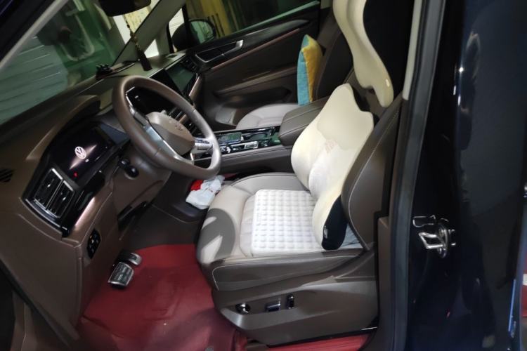 Used Volkswagen Viloran 2024 380TSI Luxury Edition Left Front Seat