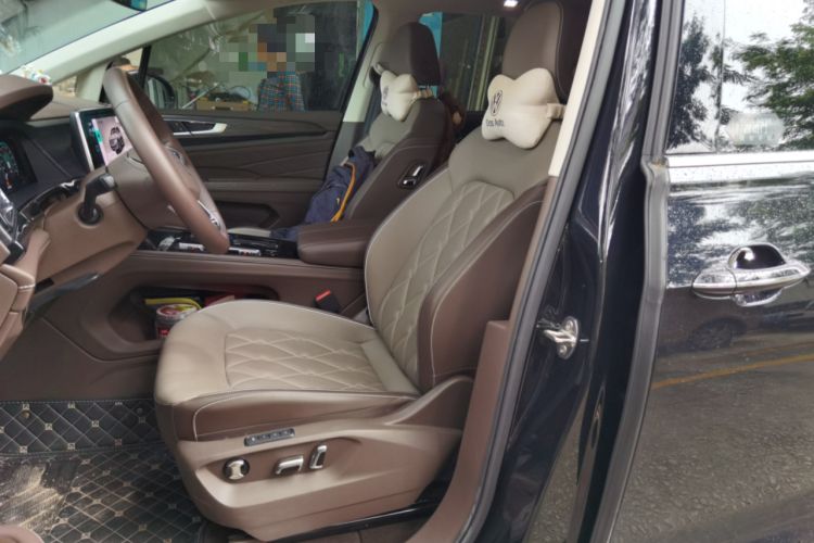 Used Volkswagen Viloran 2024 380TSI Premium Edition Left Front Seat