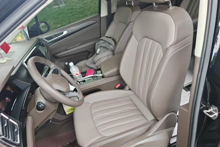Used Volkswagen Viloran 2024 380TSI Luxury Edition Left Front Seat