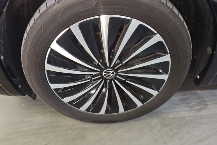 Used Volkswagen Viloran 2024 380TSI Premium Edition Left Front Wheel Hub