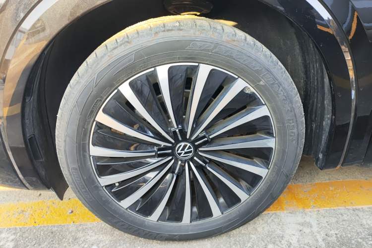 Used Volkswagen Viloran 2024 380TSI Premium Edition Left Front Wheel Hub