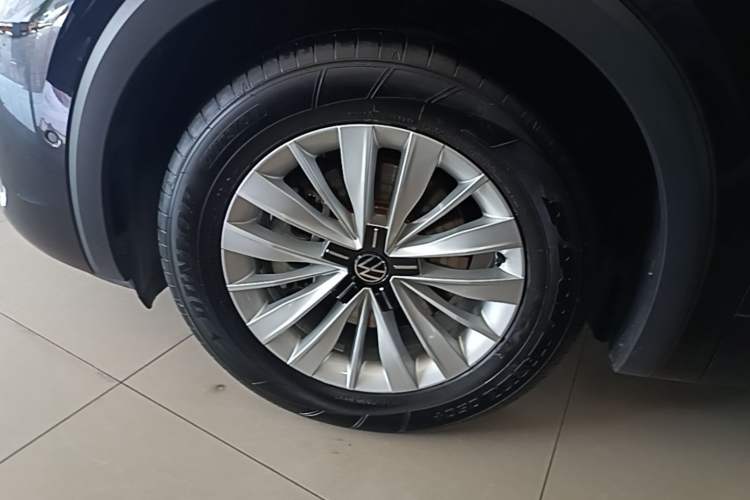 Used Volkswagen Viloran 2024 330TSI Business Edition Left Front Wheel Hub