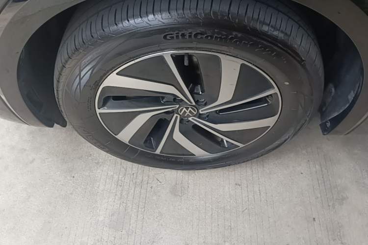 Used Volkswagen Viloran 2024 330TSI Luxury Edition Left Front Wheel Hub