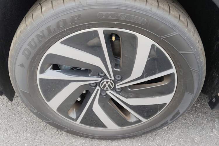 Used Volkswagen Viloran 2024 380TSI Luxury Edition Left Front Wheel Hub