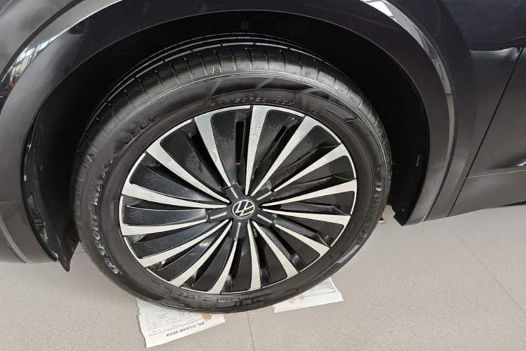 Used Volkswagen Viloran 2024 380TSI Premium Edition Left Front Wheel Hub
