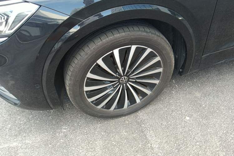 Used Volkswagen Viloran 2024 380TSI Premium Edition Left Front Wheel Hub