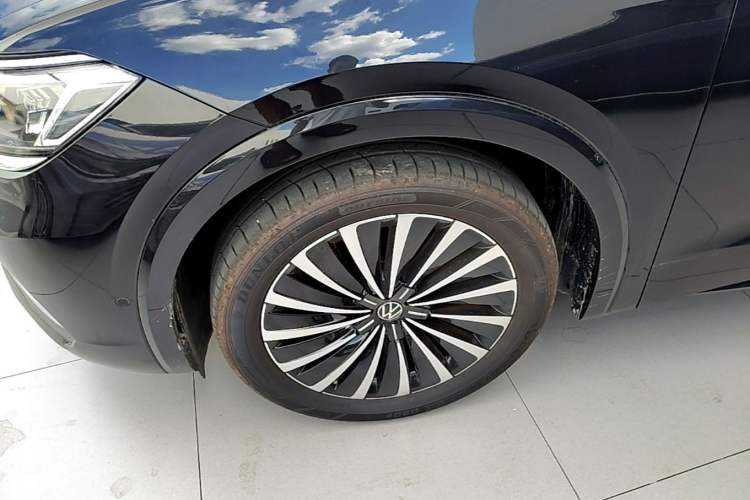 Used Volkswagen Viloran 2024 380TSI Premium Edition Left Front Wheel Hub