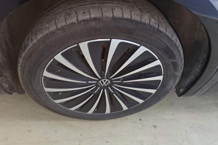 Used Volkswagen Viloran 2024 380TSI Premium Edition Left Front Wheel Hub