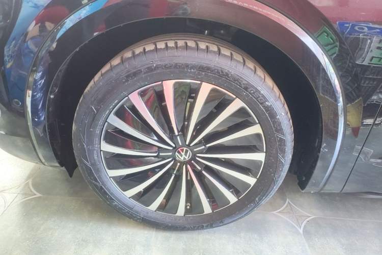 Used Volkswagen Viloran 2024 380TSI Premium Edition Left Front Wheel Hub