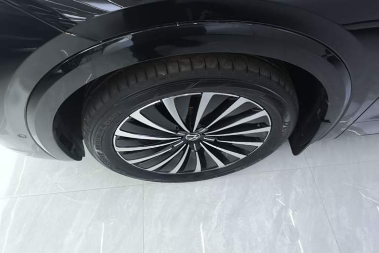 Used Volkswagen Viloran 2024 380TSI Flagship Edition Left Front Wheel Hub