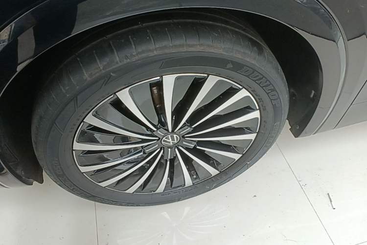 Used Volkswagen Viloran 2024 380TSI Premium Edition Left Front Wheel Hub