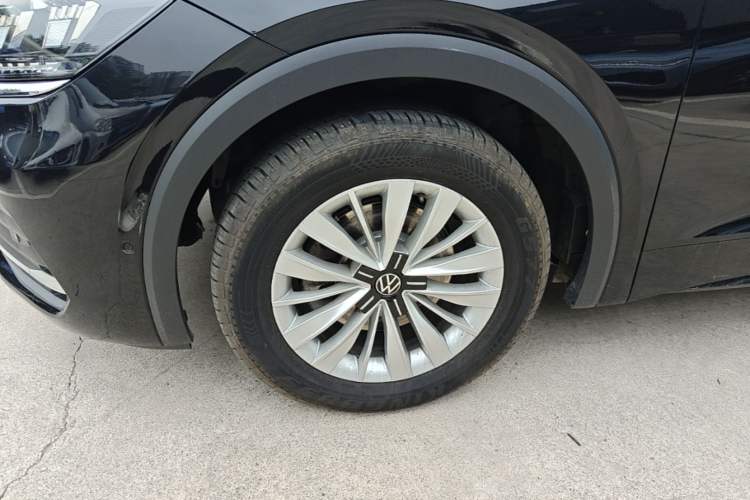 Used Volkswagen Viloran 2024 330TSI Business Edition Left Front Wheel Hub