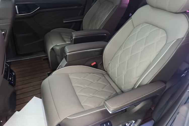 Used Volkswagen Viloran 2024 380TSI Flagship Edition Left Rear Seat