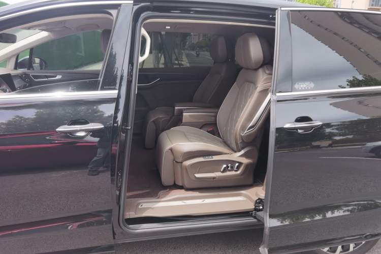 Used Volkswagen Viloran 2024 380TSI Flagship Edition Left Rear Seat