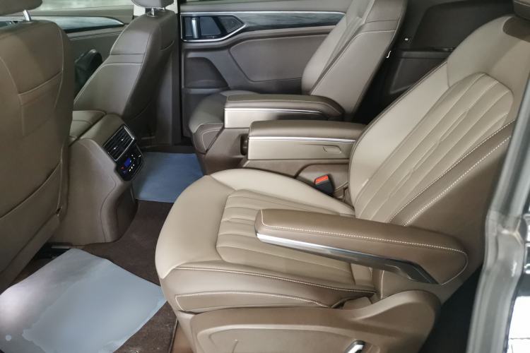 Used Volkswagen Viloran 2024 380TSI Luxury Edition Left Rear Seat