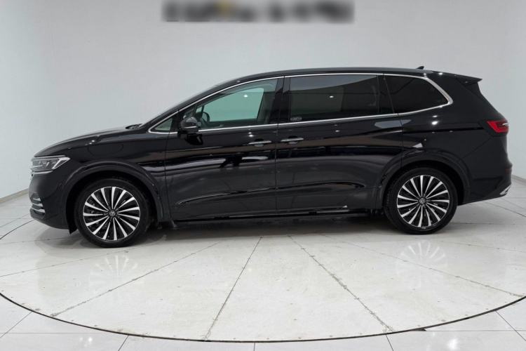 Used Volkswagen Viloran 2024 380TSI Premium Edition Left Side