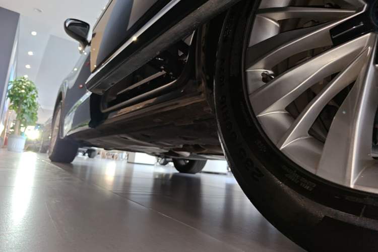 Used Volkswagen Viloran 2024 330TSI Business Edition Left Side Sill