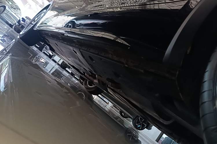 Used Volkswagen Viloran 2024 330TSI Business Edition Left Side Sill