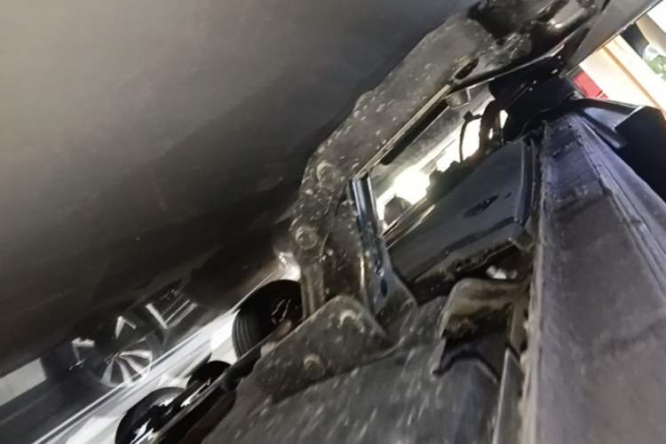 Used Volkswagen Viloran 2024 380TSI Premium Edition Left Side Sill