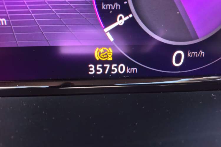 Used Volkswagen Viloran 2024 380TSI Premium Edition Odometer Close Up